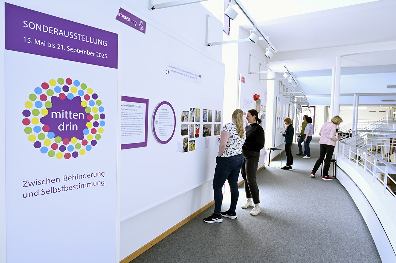 Ausstellung im historischen Museum zum 50. Jubiläum der Elbe-Weser-Werkstätten Bremerhaven